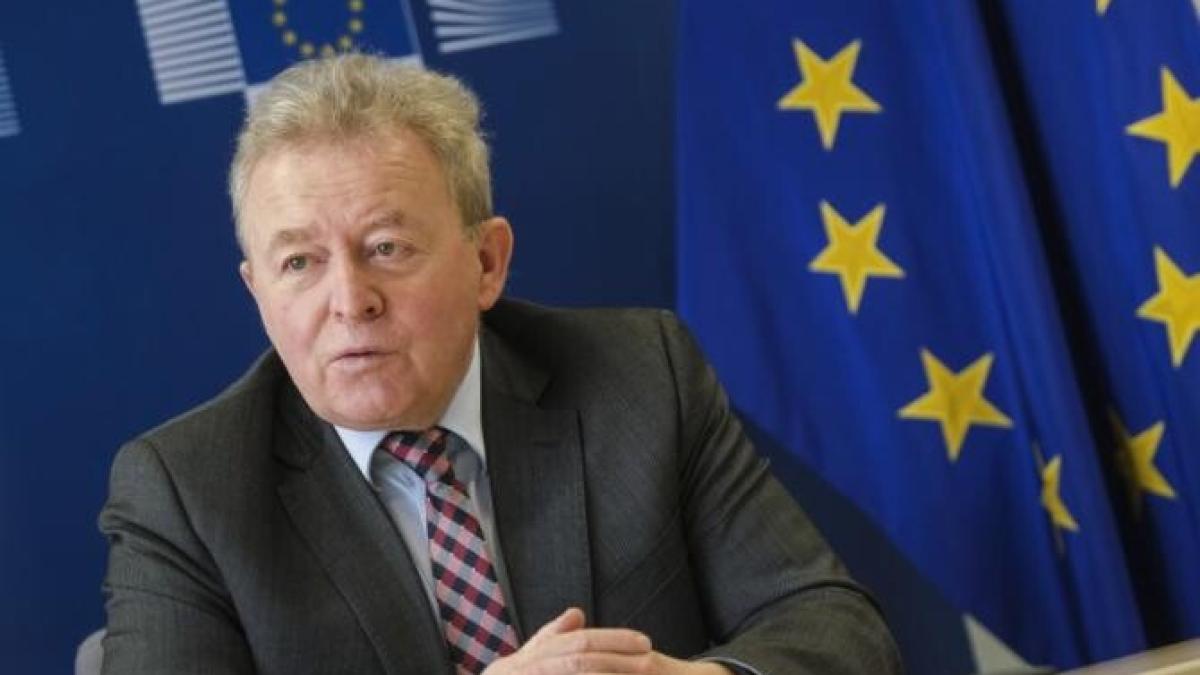 comisarul-european-pentru-agricultura--janusz-wojciechowski_80800000