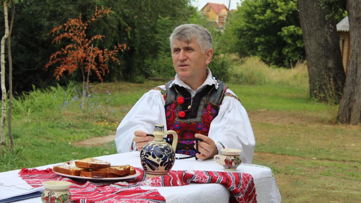 mama-este-cea-mai-mare-catea--cristian-pomohaci--despre-abuzurile-din-copilarie-ne-batea-cu-jorda-si-cureaua_07993200