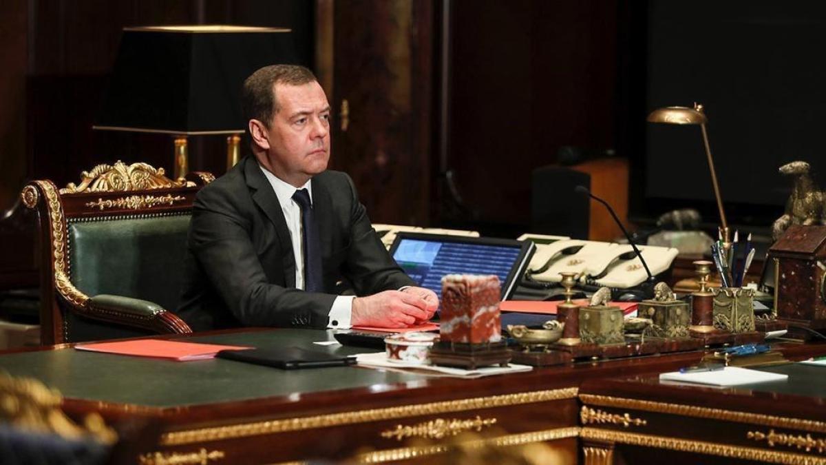 medvedev-acuza-polonia-de-rusofobie_50065200