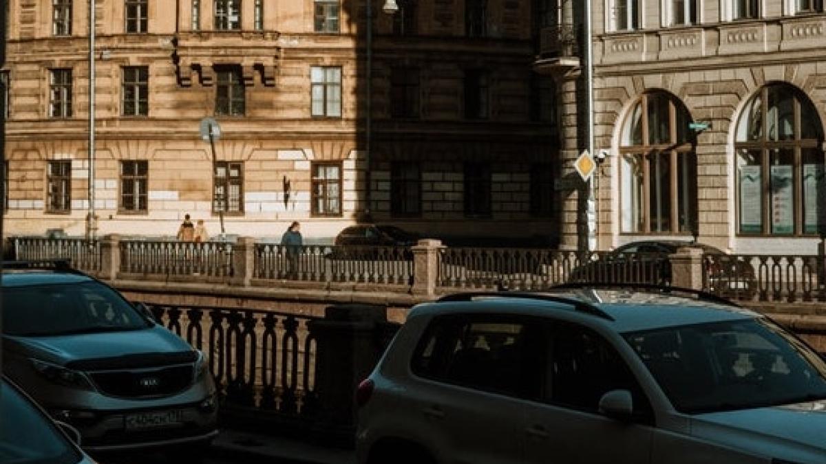 rusia-pret-masini-case-schimb_02909600