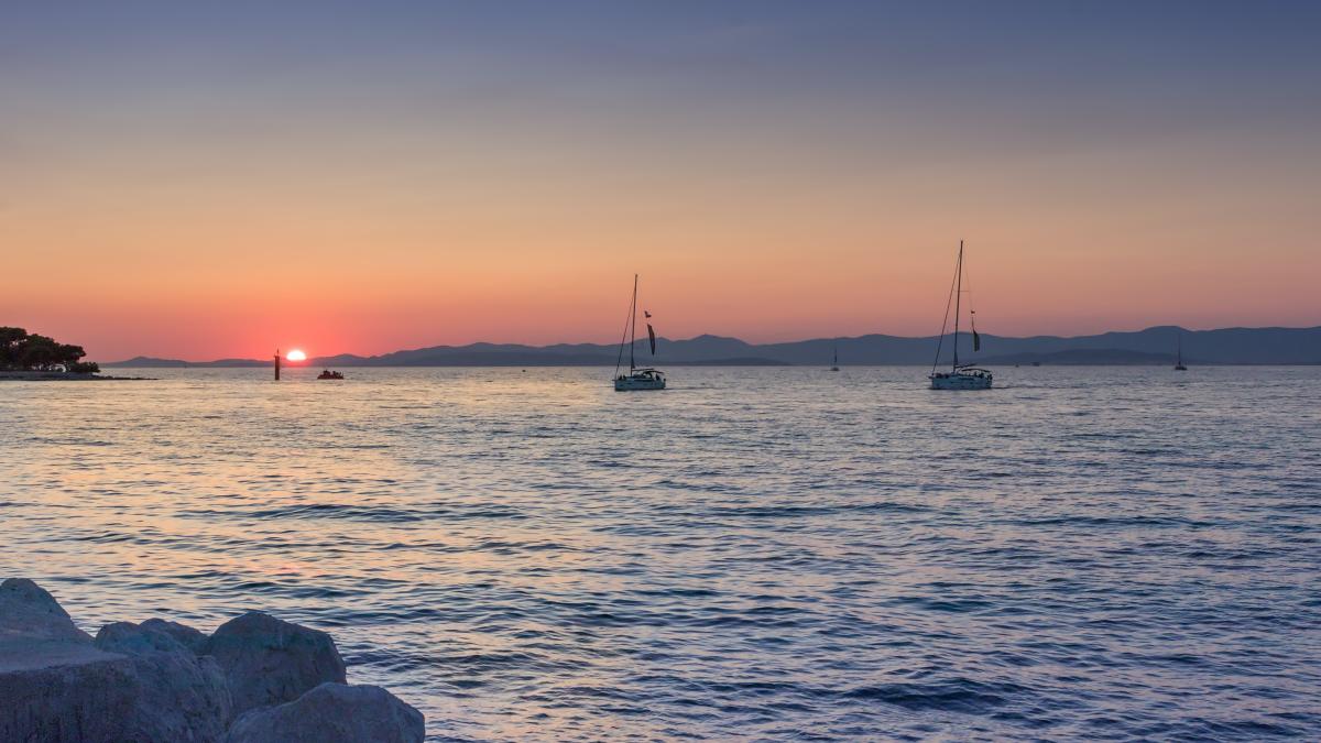 pescarii-romani-din-marea-neagra-insula-serpilor_07956000