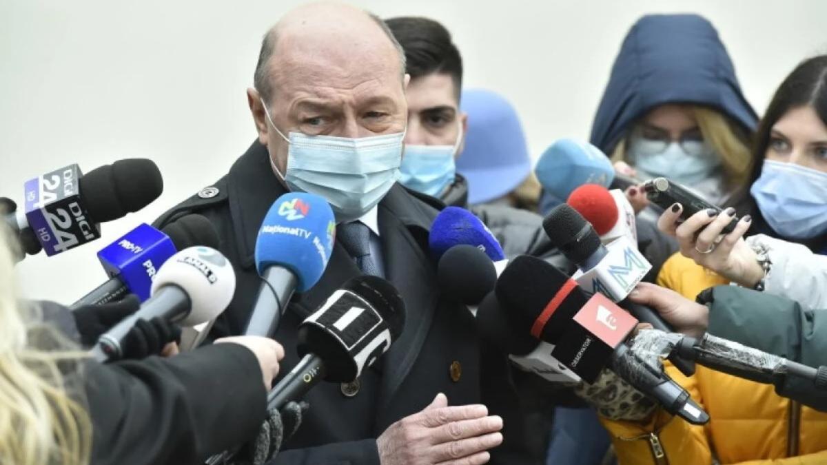 val-valcu-despre-sustinatorii-lui-basescu_34208600