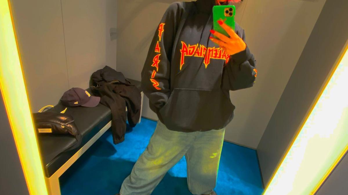 delia_tinuta_decolteu_fb_72007500