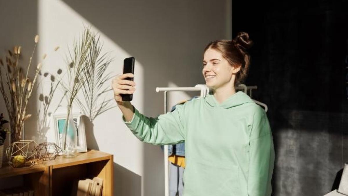 adolescenti-social-media-pexels_06904200