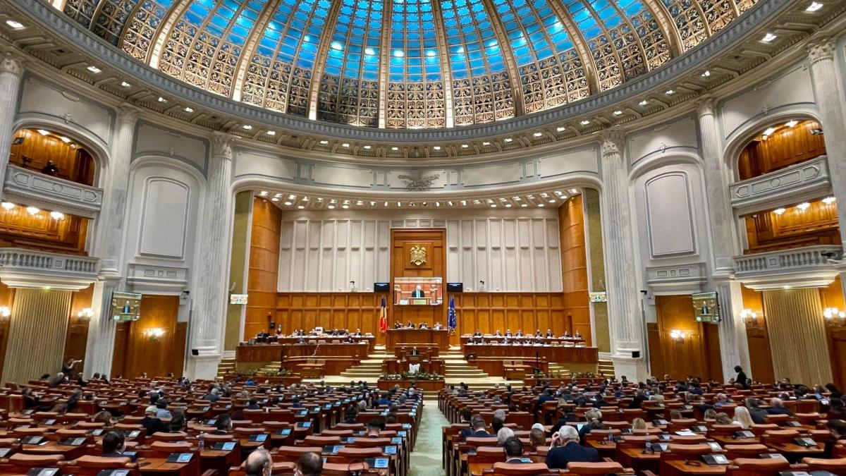 patru-parlamentari-romani--intalnire-cu-valeri-kuzmin--ambasadorul-rusiei_99387000