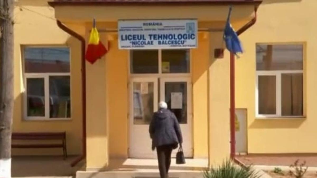 liceu-tehnologic-copil-incendiat_57018700