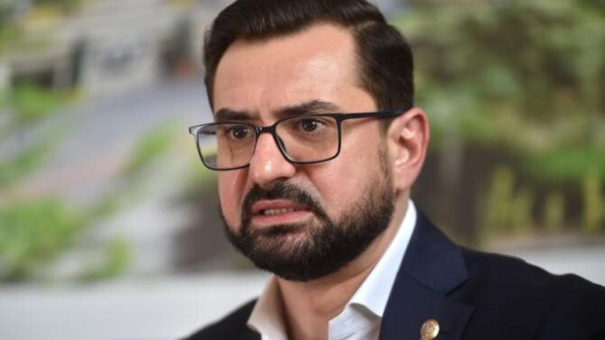 adrian-chesnoiu_38193000