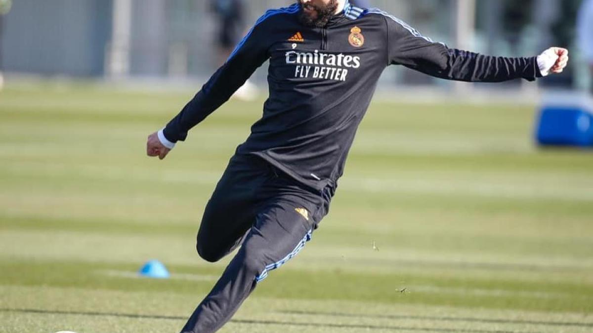 karim_benzema_fotbal_real_madrid_fb_52342800