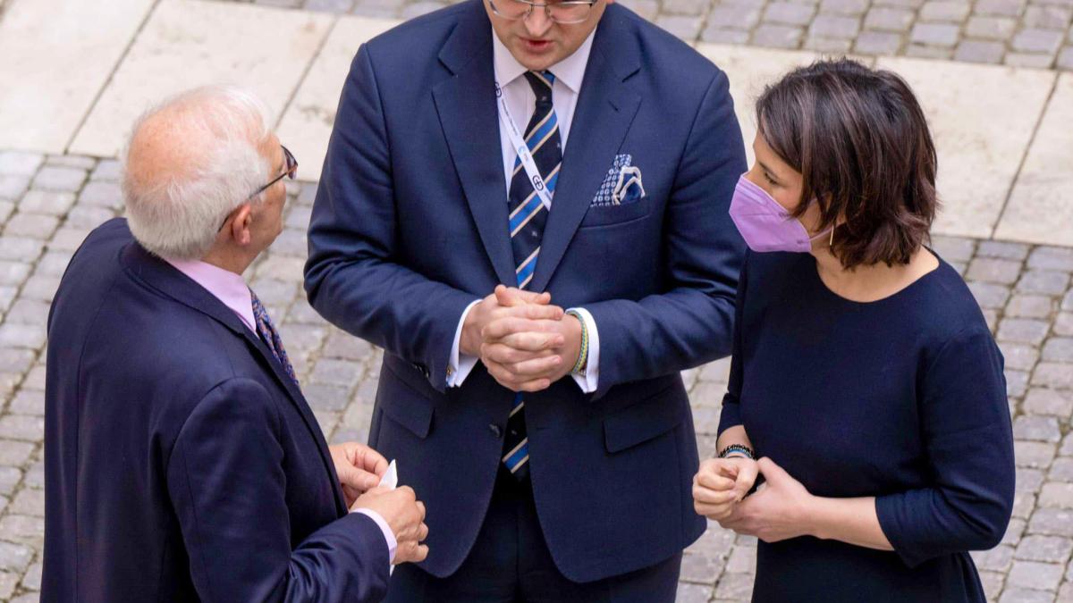 kuleba-ucraina-nato_57148900