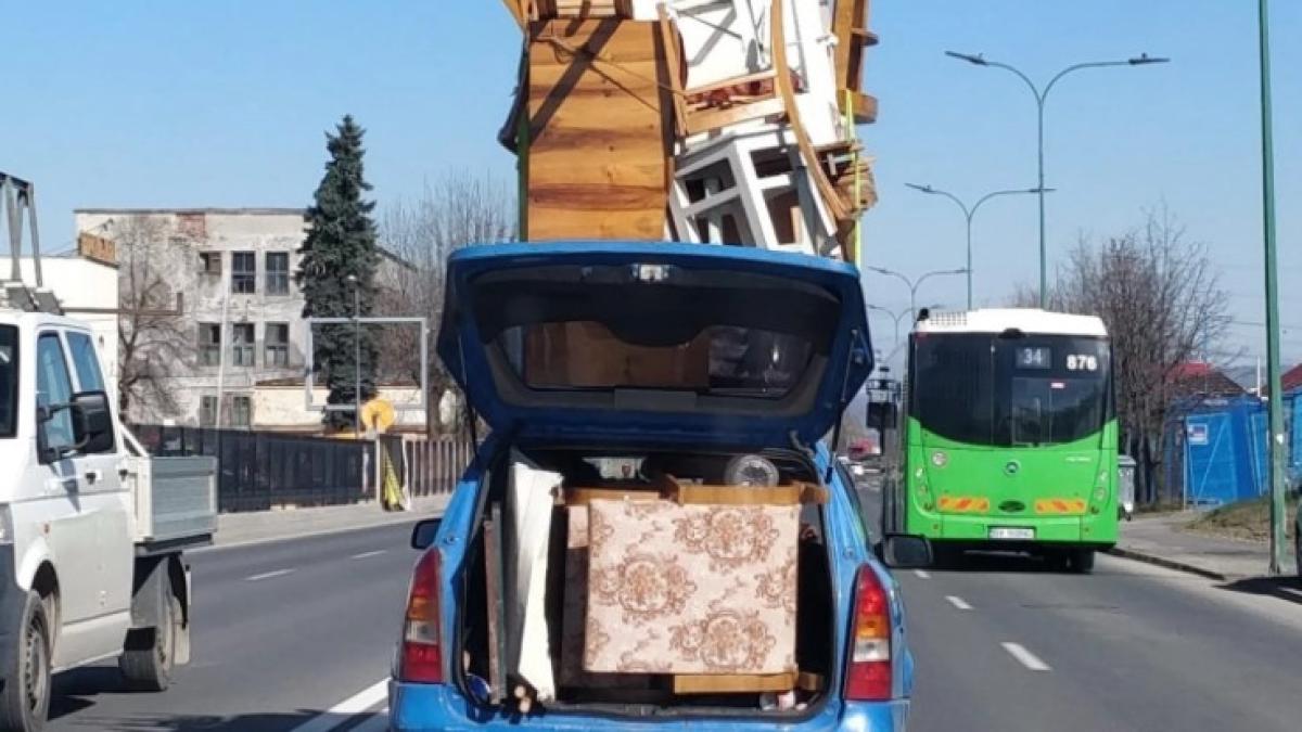 masina-cu-mobila-de-la-brasov_57667400