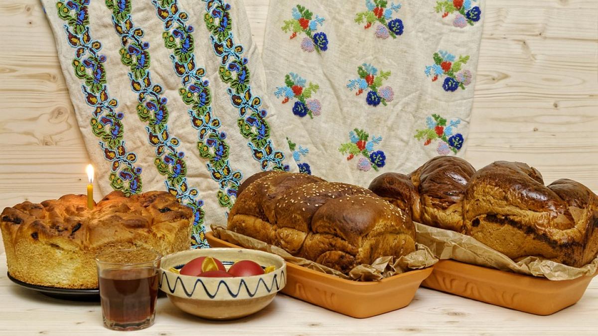 cum-alegi-faina-pentru-cozonac_72558800