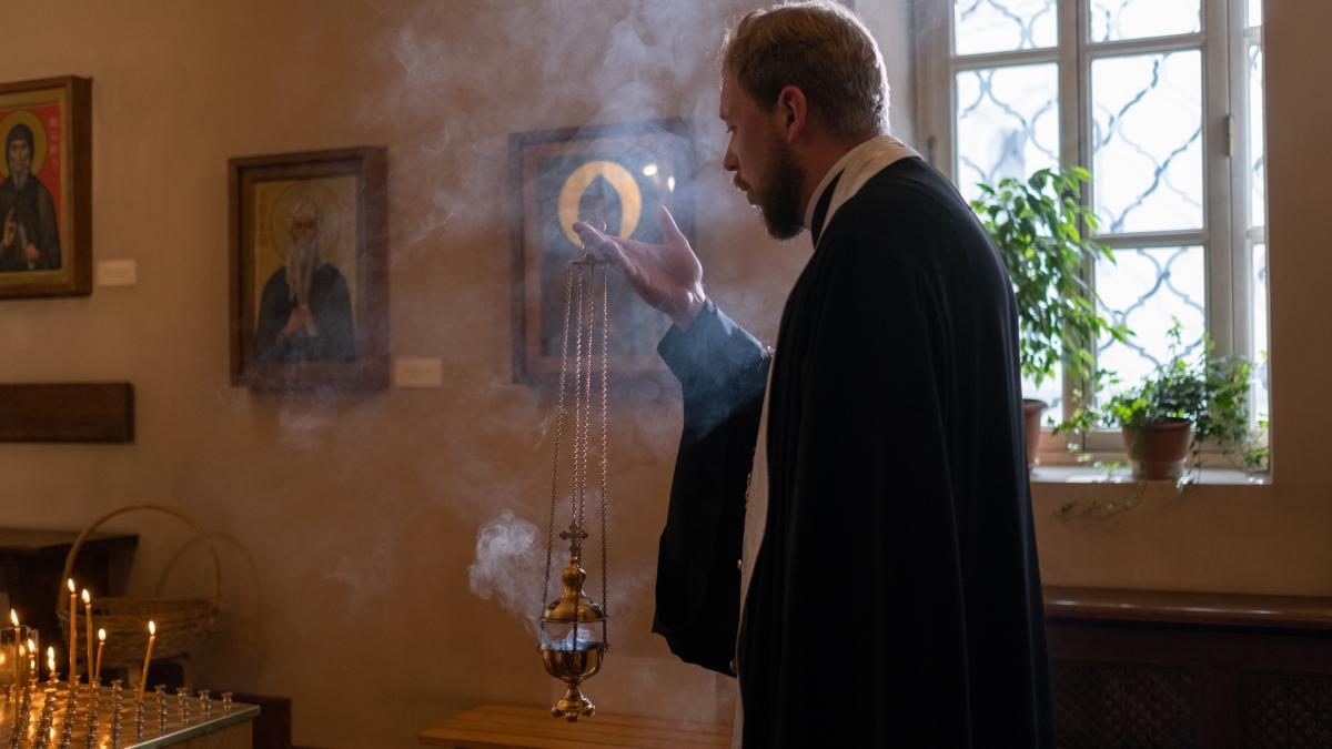 calendar-crestin-ortodox--sarbatoare-15-aprilie-2022_81900800