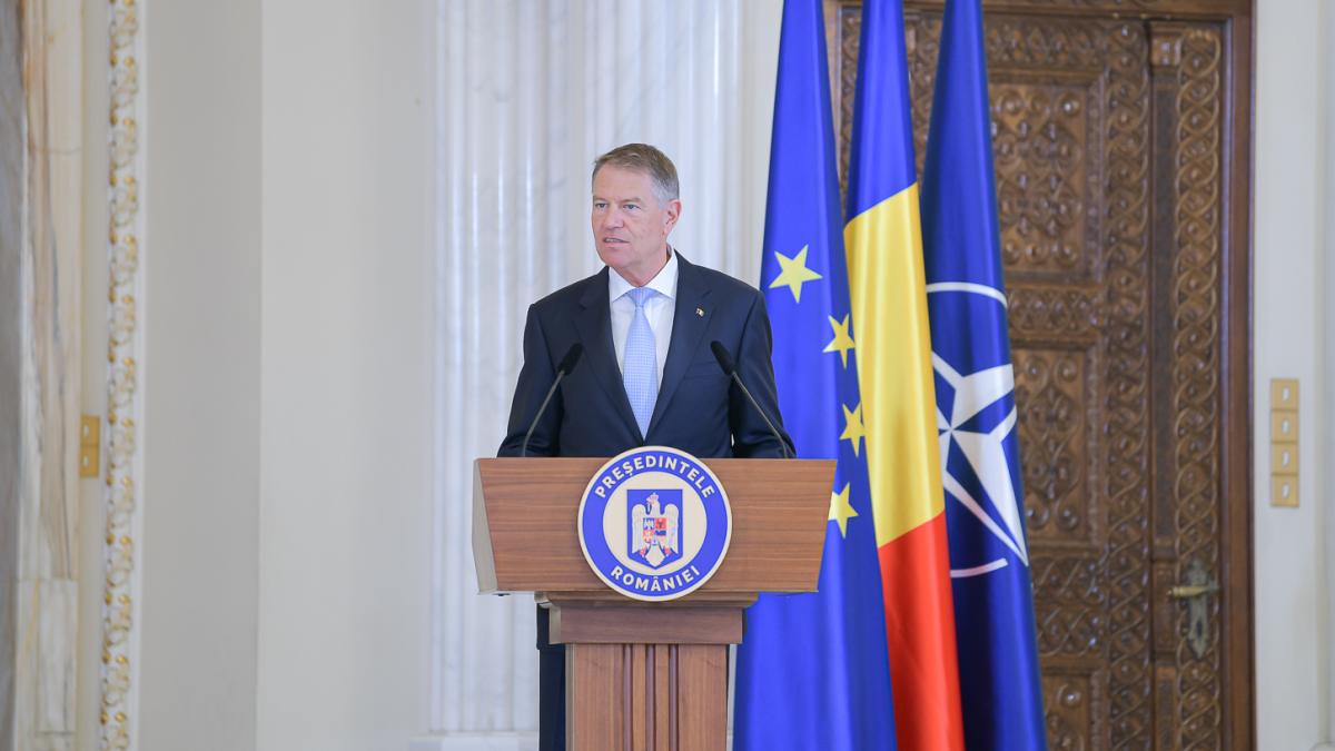 klaus-iohannis-mesaj-paste-si-florii_46154100
