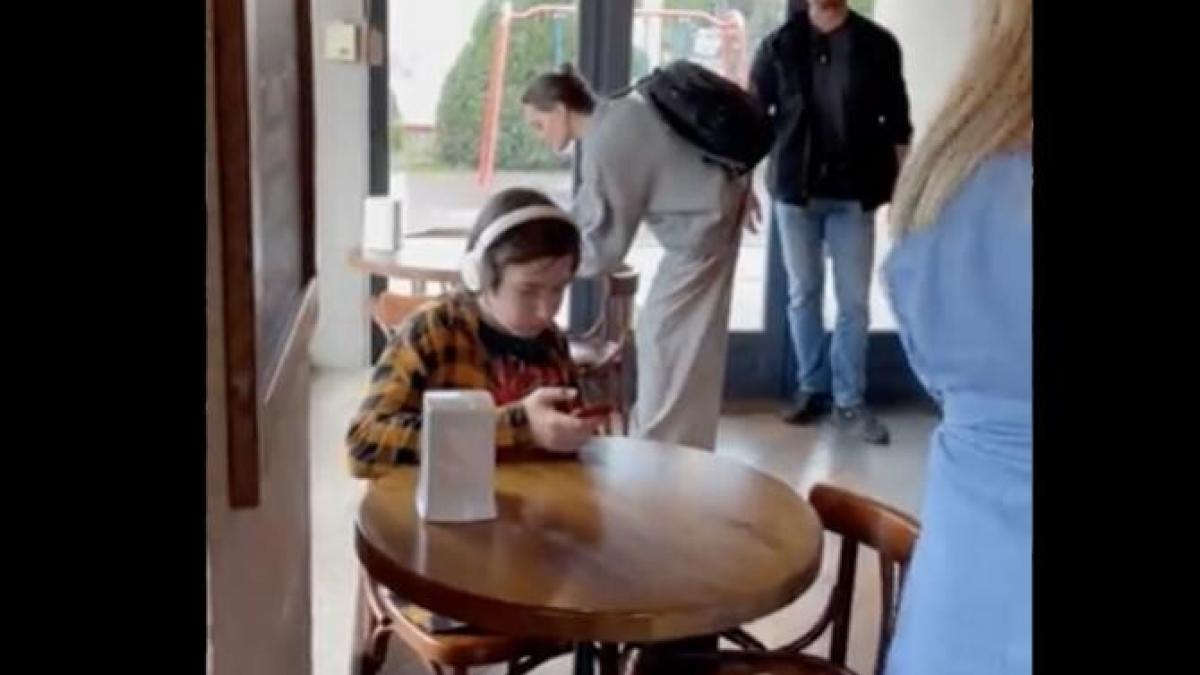 angelina-jolie_08705700