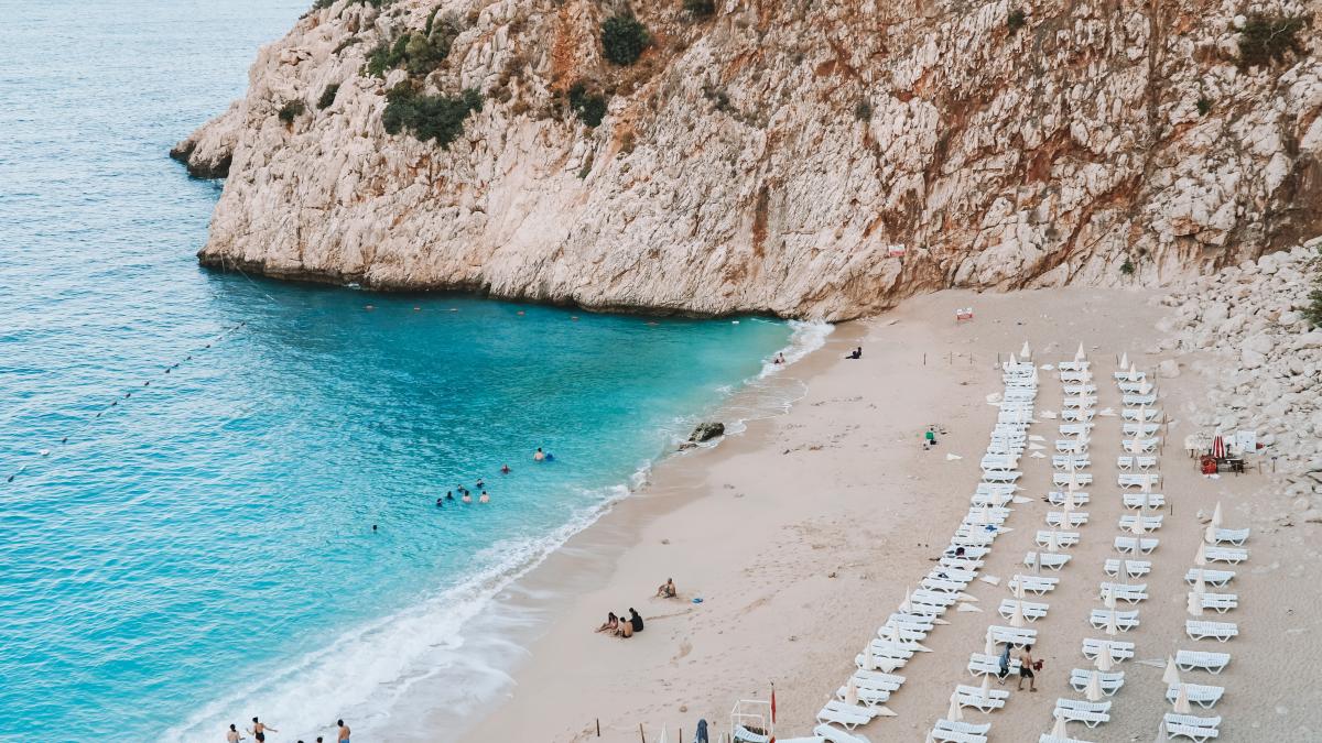 antalya_romani_turisti_pxl_28691600