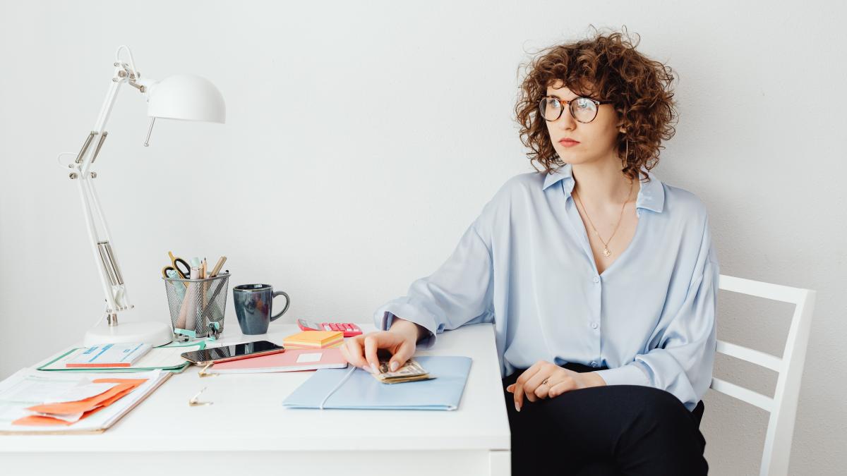 horoscop-10-mai-2022-berbec--taur--gemeni--rac--leu--fecioara--probleme-cu-banii-pentru-o-zodie--mare-grija_73323700