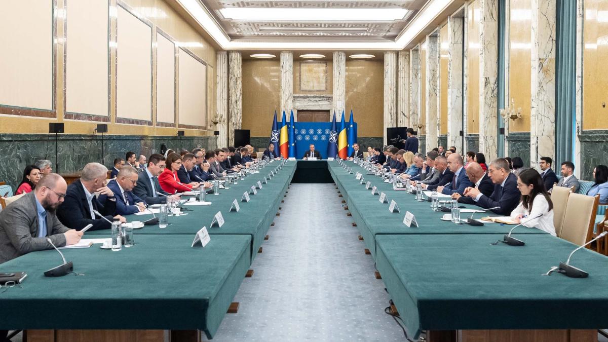 trei-ministri-nefunctionali-din-guvern--chirieac-este-o-mare-dezamagire--gusa-asta-e-o-aberatie-iohannis-a-spus-cateva-prostii_60735000