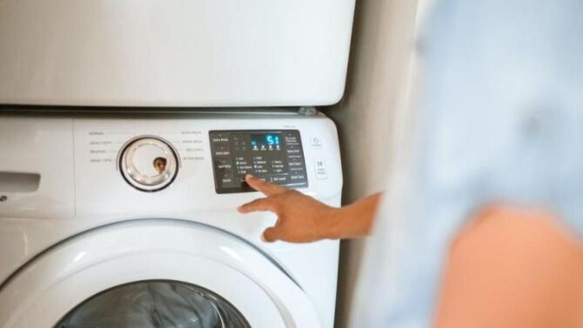 un-ingredient-simplu-ar-putea-inlocui-balsamul-de-rufe--rezultate-senzationale-dupa-prima-spalare--foto-pexels_92710600