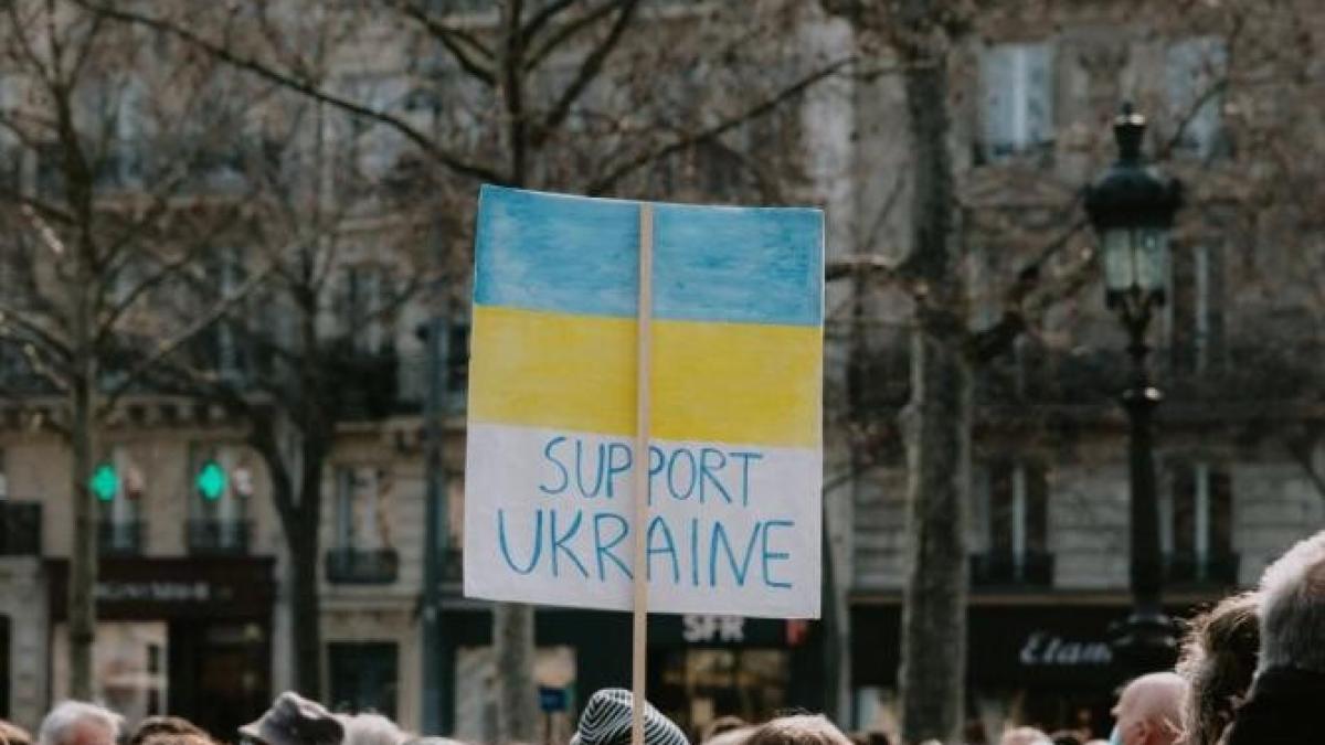 ucraian-sprijin-refugiati-ce-pexels_78842300