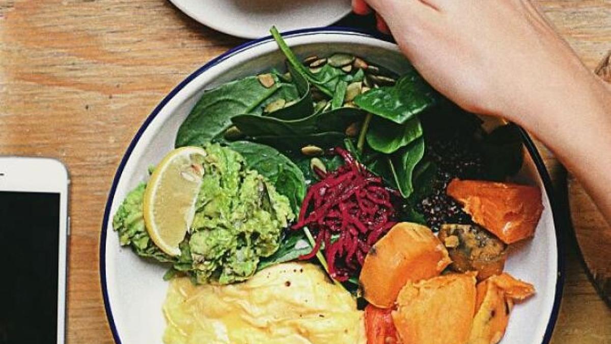 omleta-de-cartofi--in-cuptorul-cu-microunde---o-reteta-delicioasa--care-te-salveaza-cand-nu-ai-timp_72909400