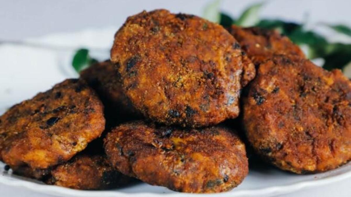 chiftele-de-vinete-si-ton---un-deliciu-culinar--potrivit-si-pentru-cei-care-sunt-la-dieta--au-doar-65-de-calorii_05381400