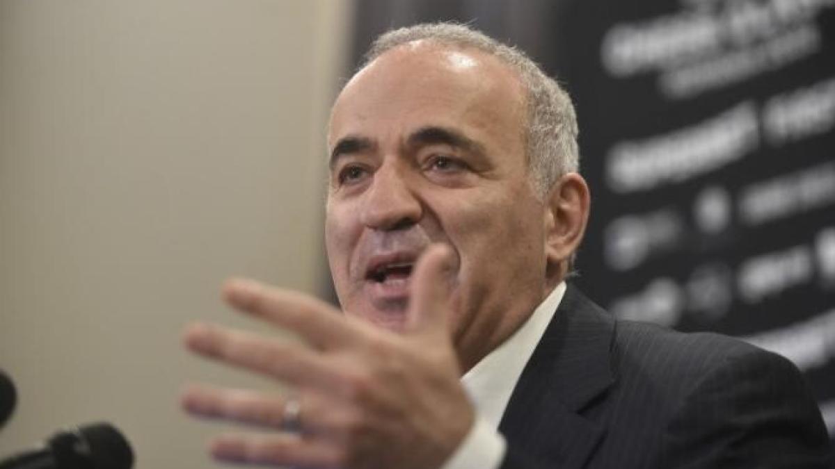 garry-kasparov_23513900