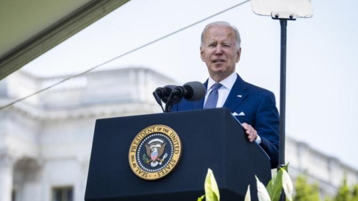 biden--reactie-oficiala-dupa-ce-un-barbat-a-ucis-zece-persoane--cu-sufletul-plin-de-ura-a-omorat-cu-sange-rece_86508500
