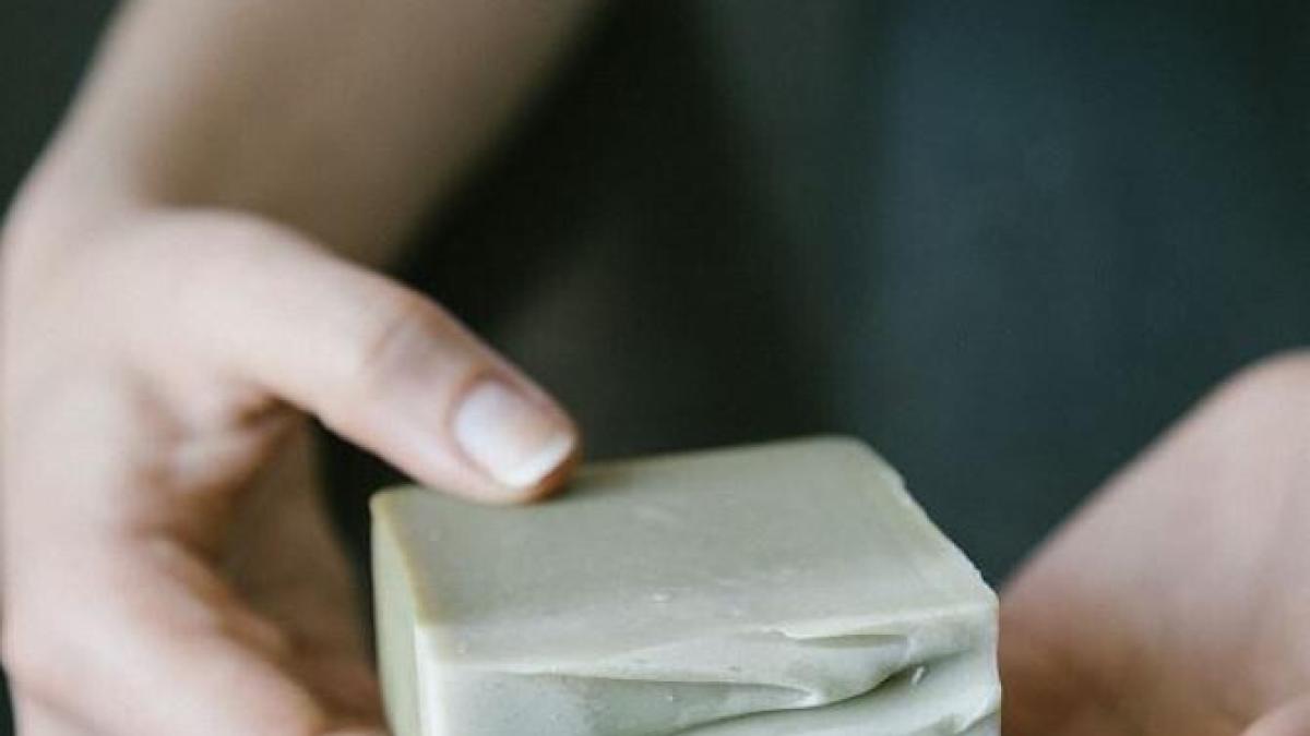nu-arunca-resturile-de-sapun---le-poti-recicla-cu-succes-si-crea-arome-noi_10082500