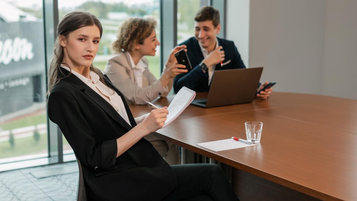 horoscop-24-mai-2022-berbec--taur--gemeni--rac--leu--fecioara--zodia-care-si-da-seama-ca-sefii-sai-nu-sunt-niste-zei--moment-important_10188500