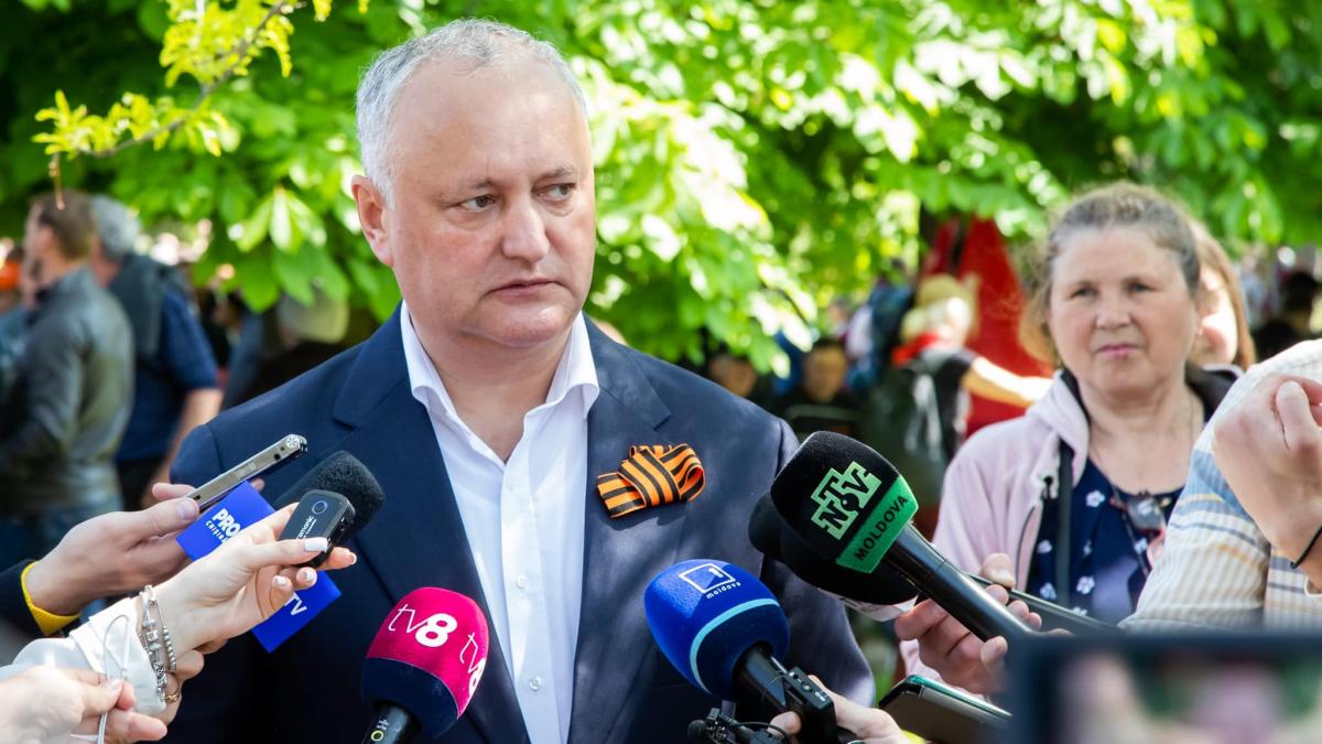 dodon-scos-din-casa-de-mascatii-sis_23048900