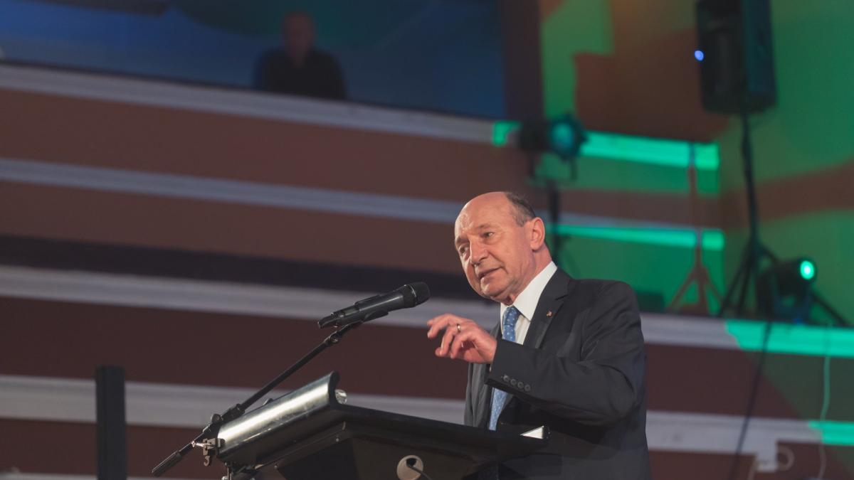 traian-basescu-vila_30457700