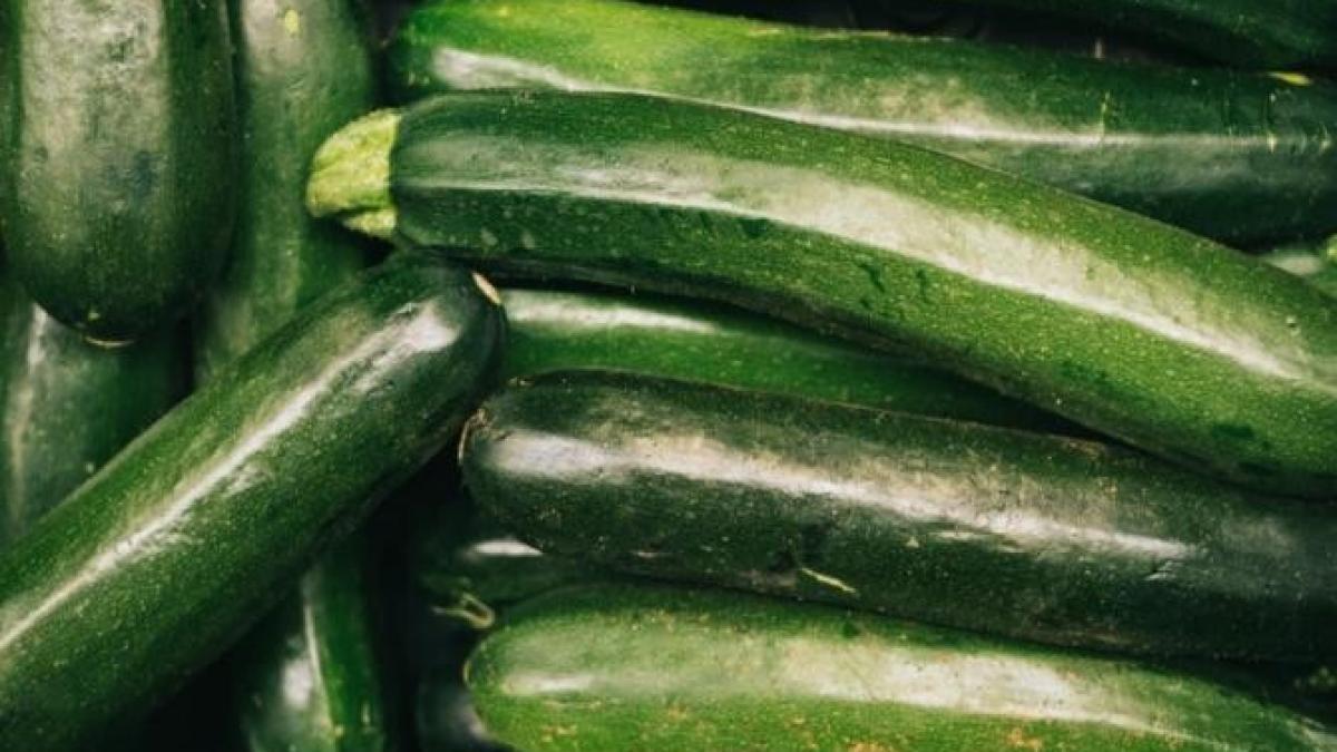 prajitura-fara-unt--preparata-din-2-dovlecei--o-reteta-delicioasa--care-este-hitul-sezonului_21884900