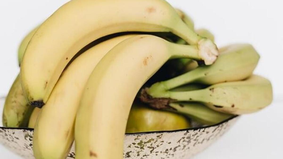 tarta-cu-banane-si-nuci---o-reteta-cu-origini-arabesti--care-i-a-cucerit-pe-gurmanzi_98351100