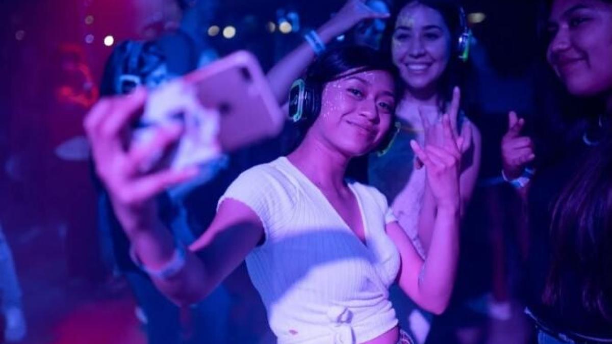 platforma-afaceri-muzica-ambientala-drepturi-de-autor_68701000