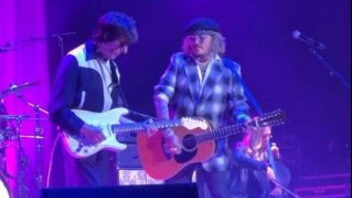 johnny-depp-concert_27614000