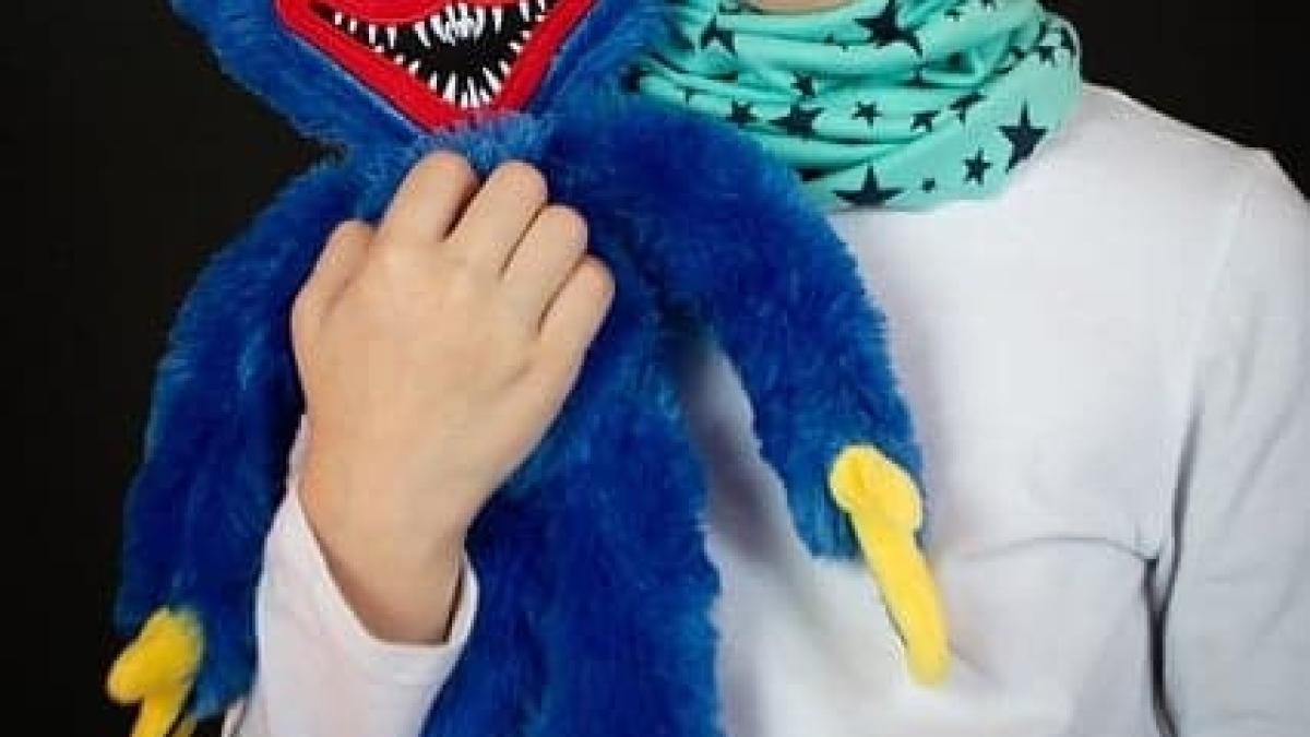 huggy-wuggy-jucarie-periculoasa-radu-leca_98251300