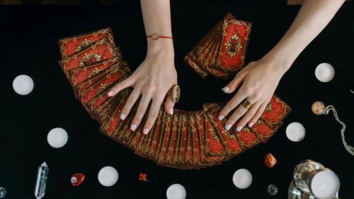 tarot_foto_pexels_63090900