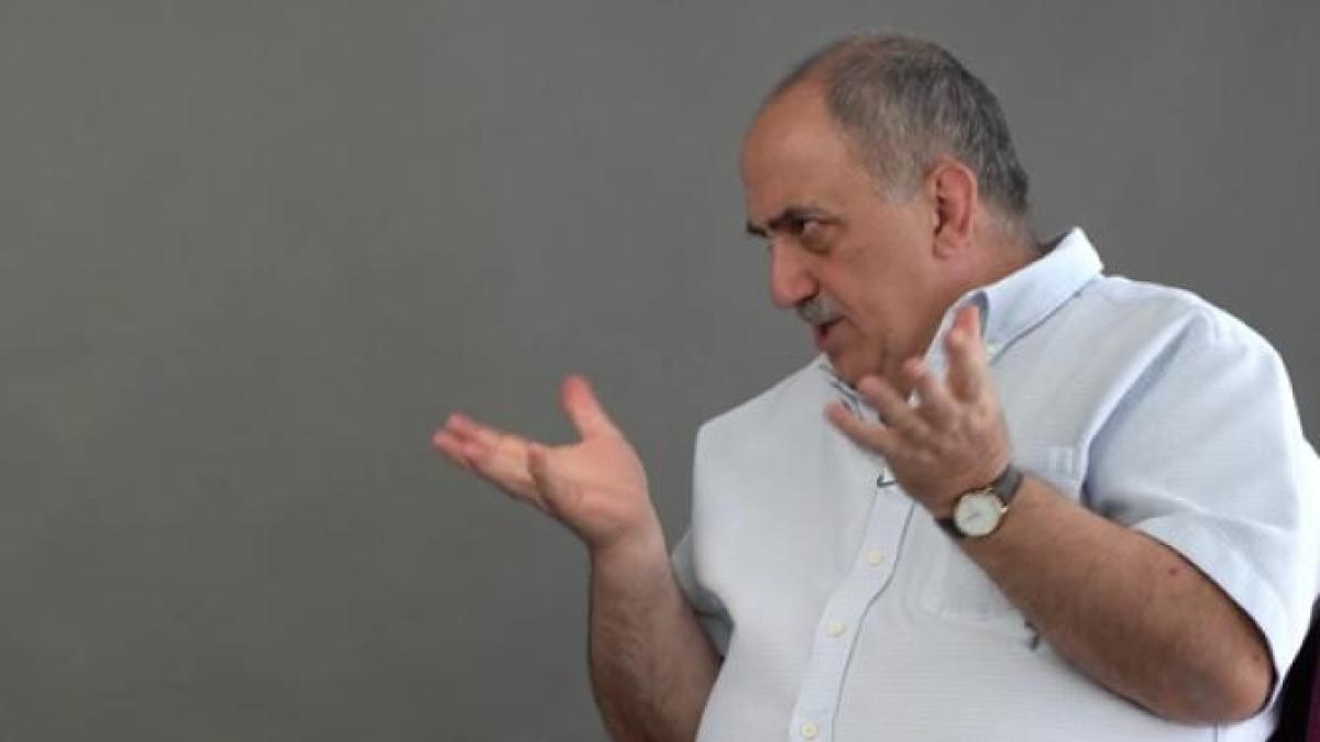 alexandru-bindea-dineu-prosti_81755500