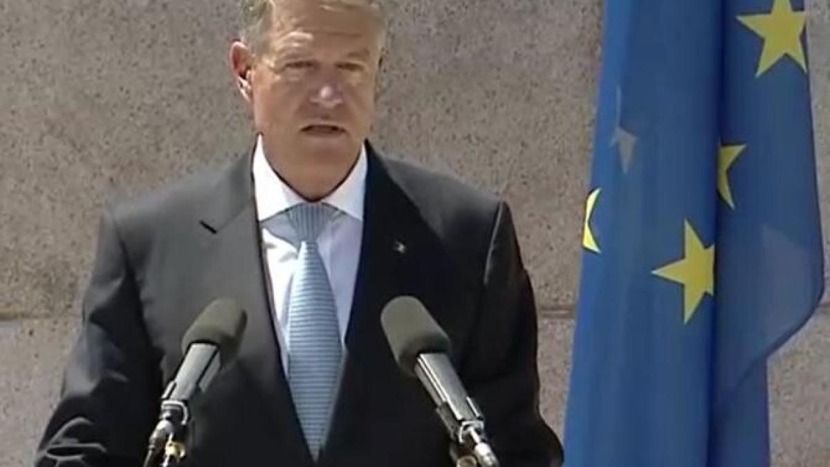 iohannis--mesaj-cu-ocazia-zilei-eroilor---si-au-dat-viata-pentru-ca-noi-sa-traim-intr-un-stat-membru-al-familiei-europene-si-euro-atlantice_01773900