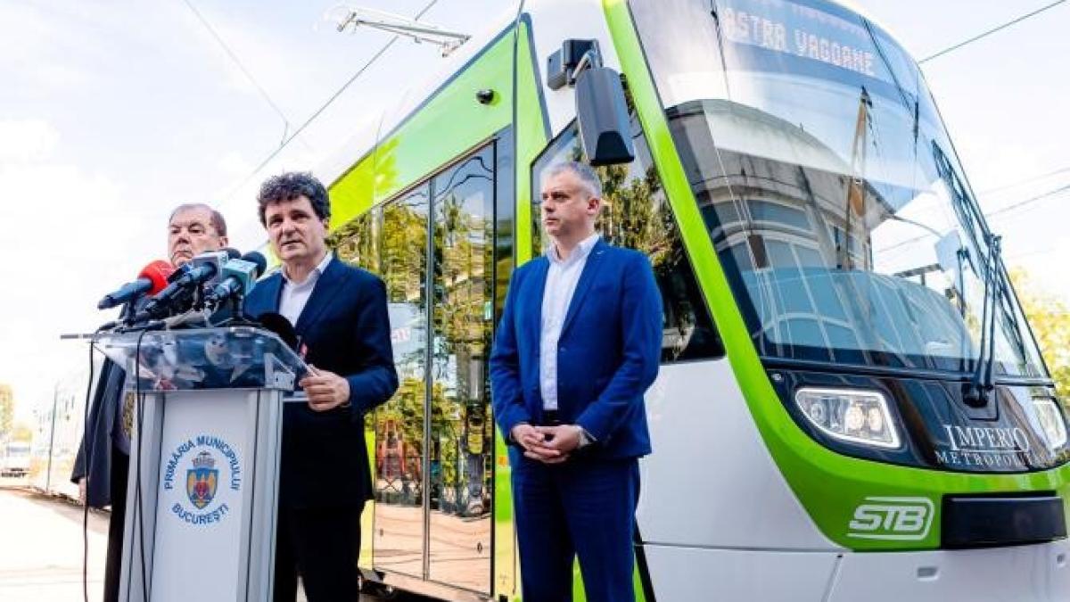 tramvai_bucuresti_nicusor_dan_adrian_crit_valer_blidar_66803400