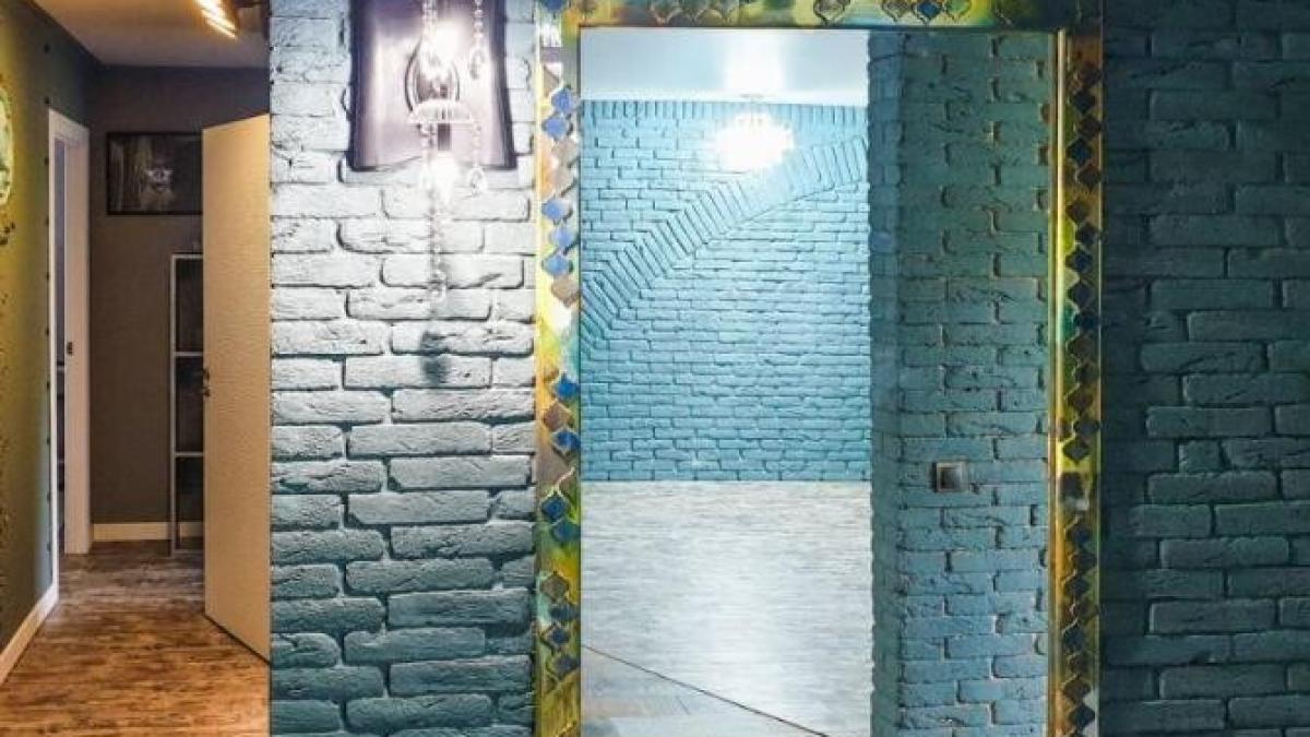 spala-oglinzile-cu-ceai-negru---vor-fi-mai-stralucitoare-si-fara-urma-de-praf_23268700