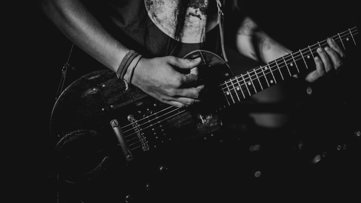 chitaristul-andrei-cristian-vlad-a-murit_95989800