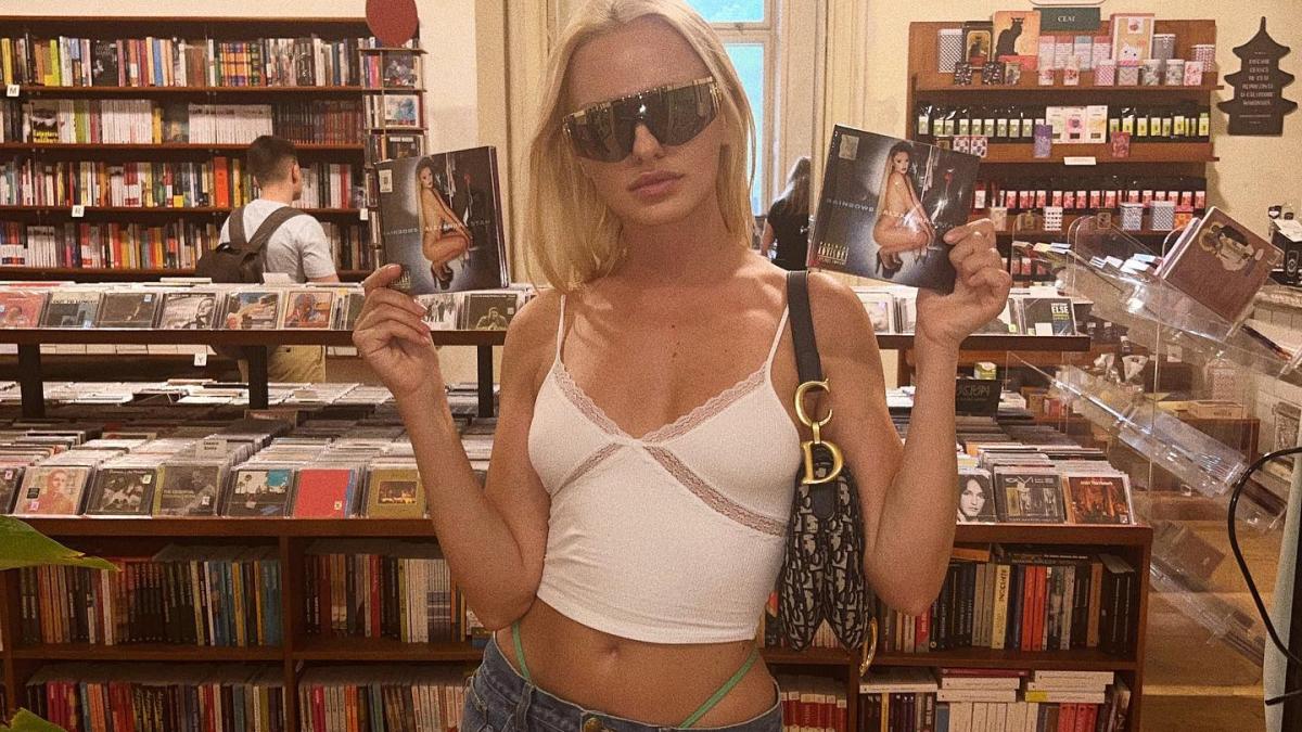 alexandra_stan_concert_anulat_fb_16890600