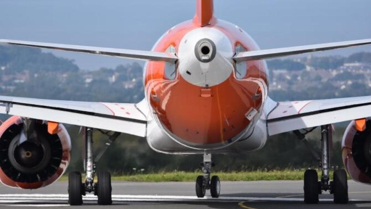 companie-aeriana-anulari-zboruri_07347000