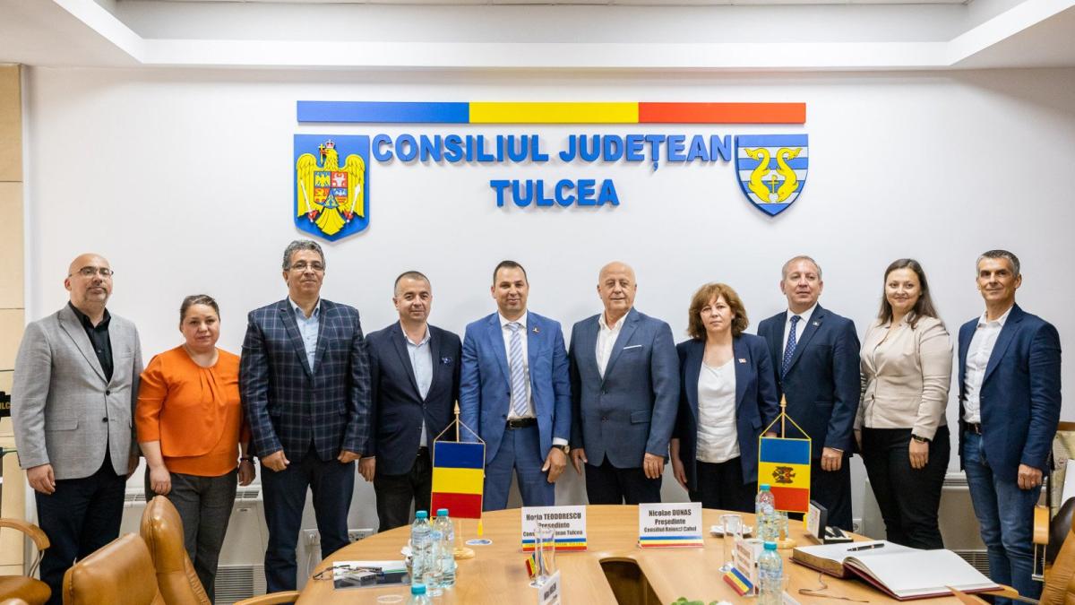 delegatie-a-consiliului-raional-cahul--in-vizita-oficiala-la-tulcea-2_43863100