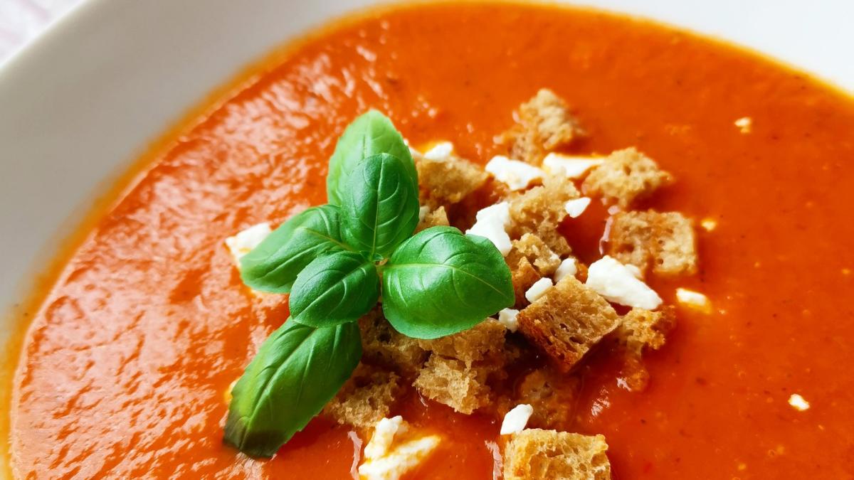 ciorba-de-rosii--reteta-perfecta-de-vara_82754300