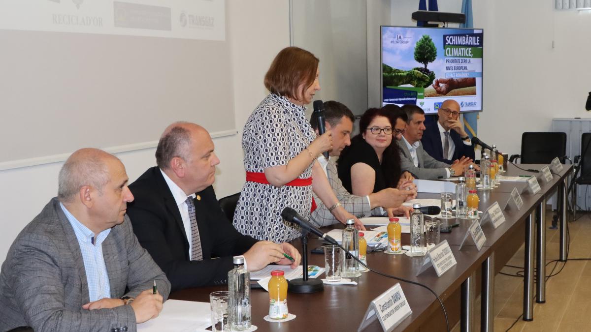 dezbatere-meteo1_45157100