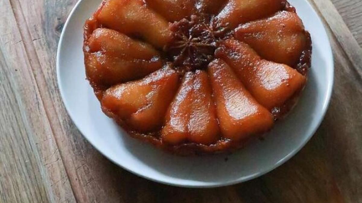 tarta-cu-banane-si-ciocolata---un-desert-uimitor-de-delicios--blatul-sfaramicios-si-umplutura-moale-te-vor-cuceri_93843600