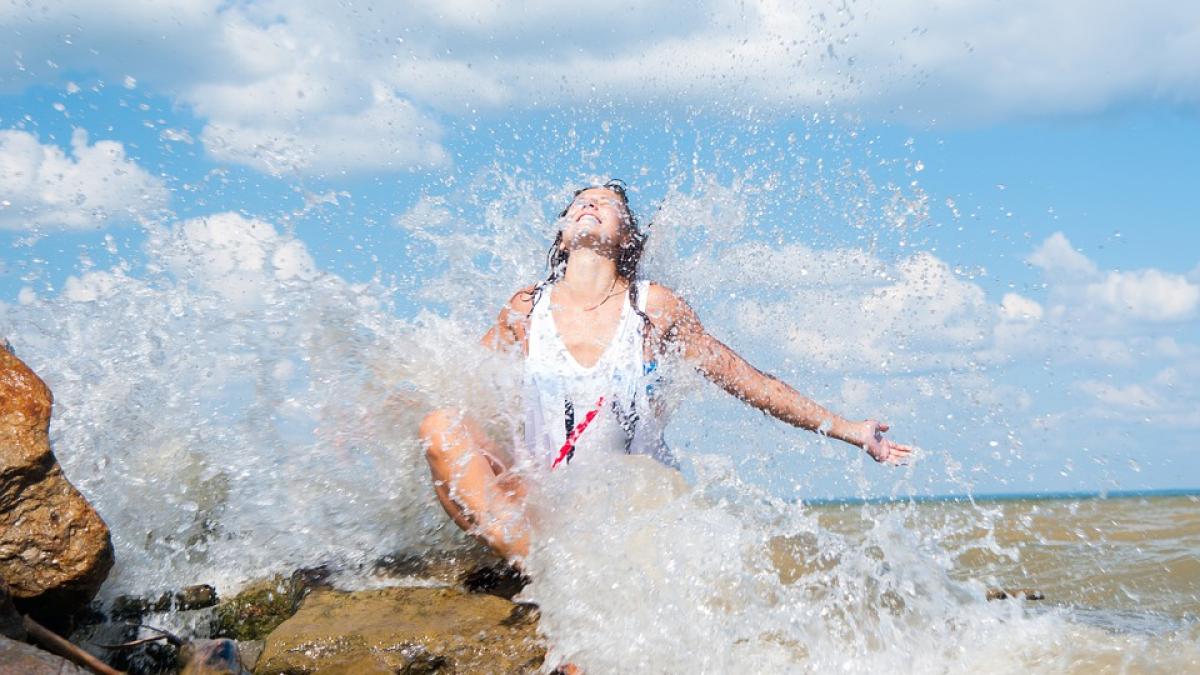 baia-in-mare-e-medicament_13486600