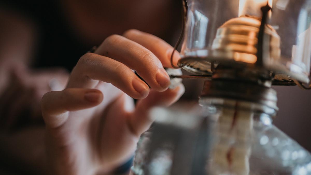 lampa-gaze--criza-gaze-naturale--pret-combustibil_91605200